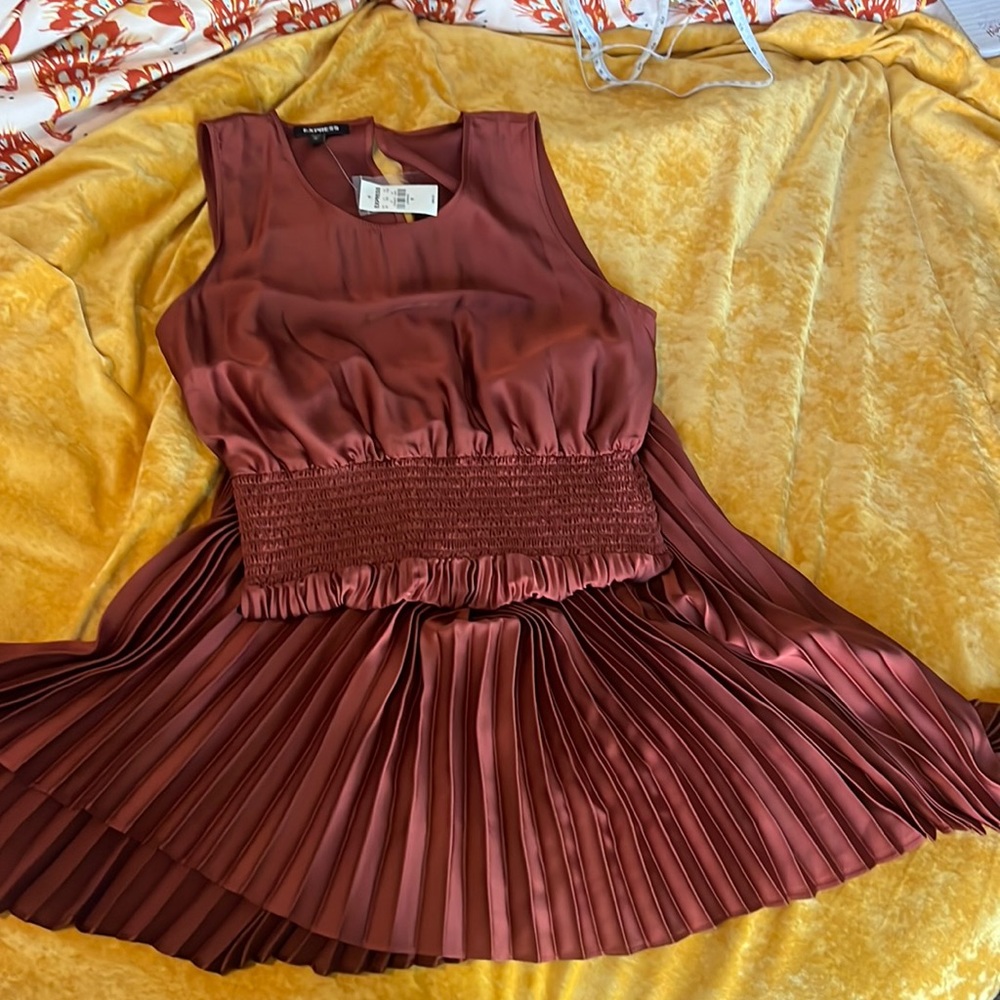 Brown/Red Dress